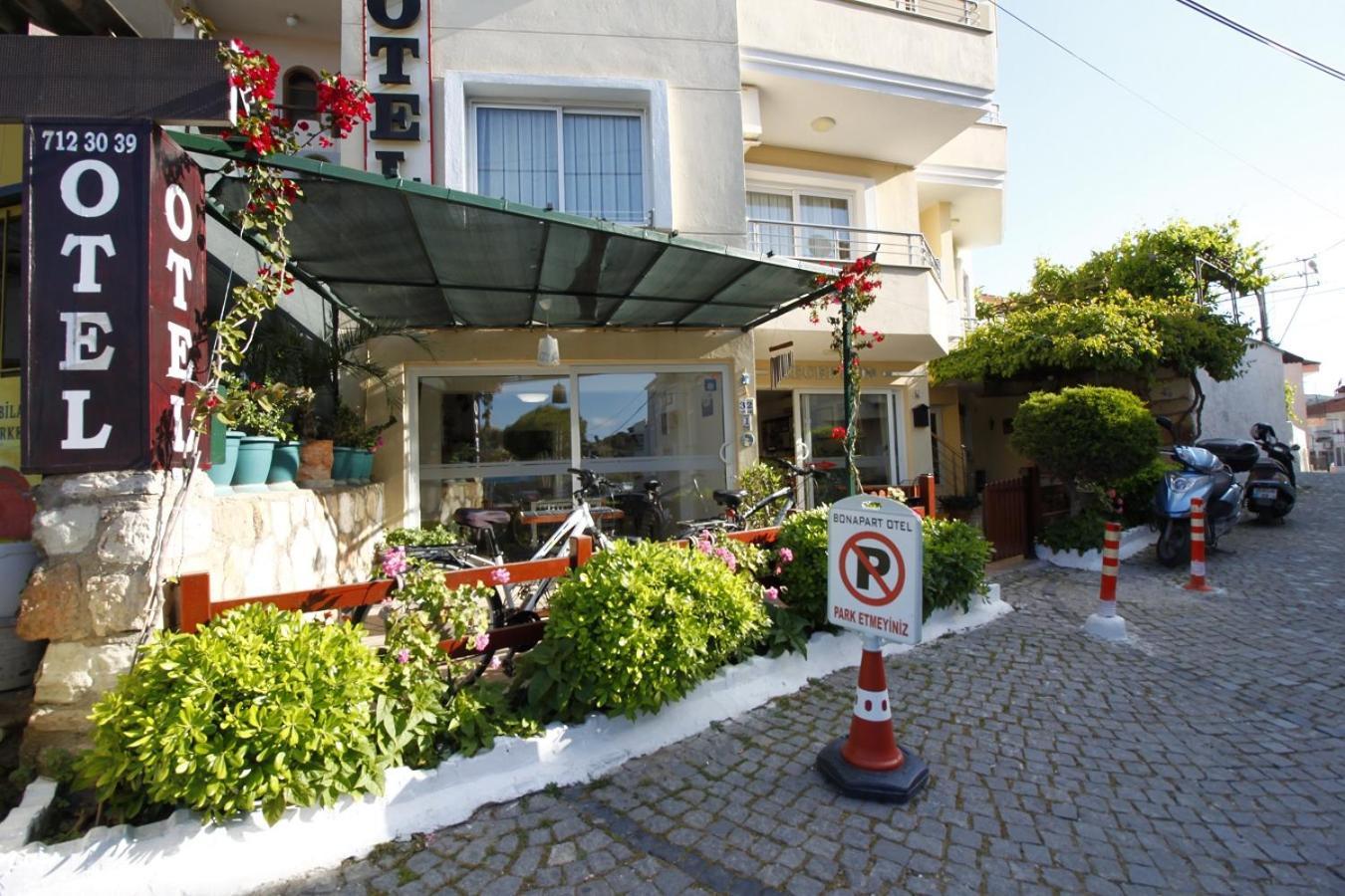 Bonapart Hotel Çeşme Εξωτερικό φωτογραφία